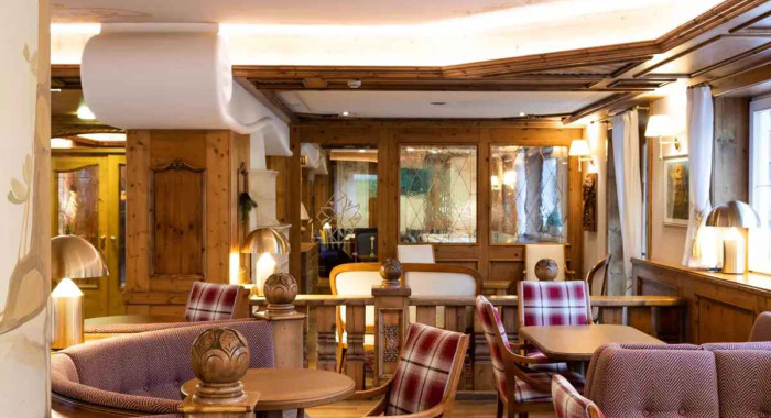 Hotel Medil (Campitello), Val di Fassa ski chalet, image 2